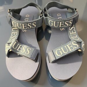 NEW GUESS Women's Avin3 Wedge Open‎ Toe/Open Back Sandal Blue Size 6M